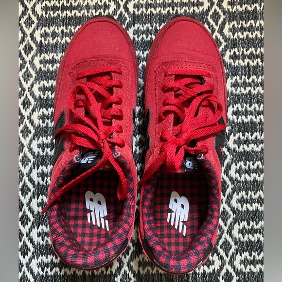 BNWOT New Balance 410  Shoes - Picture 3 of 5